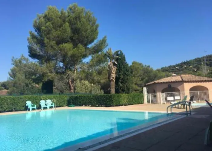 Vue Clim 4 Personnes Boulouris Panorama * Saint-Raphael (Var)